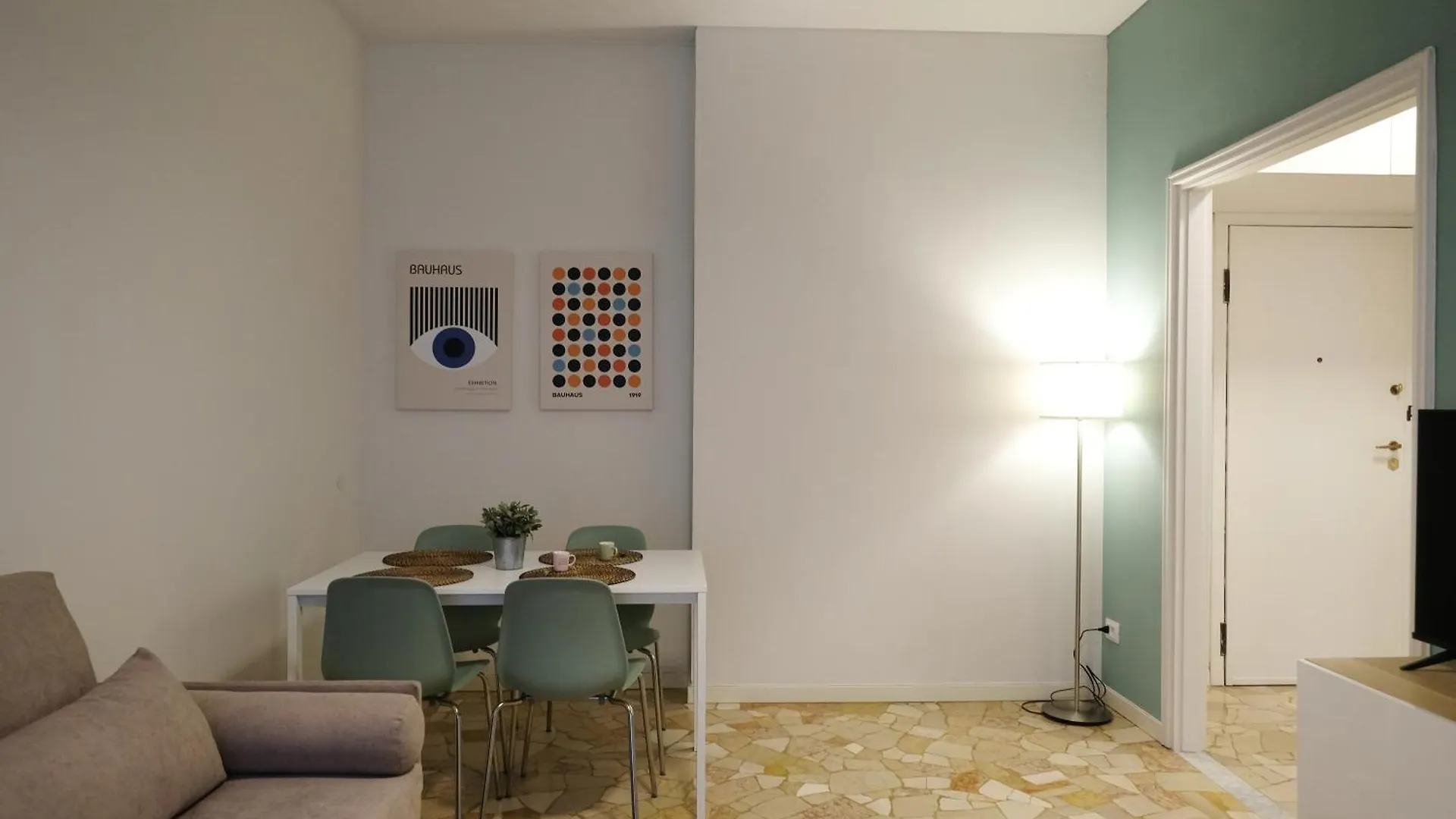 Milano Navigli Apartment - Via Tortona 0*,