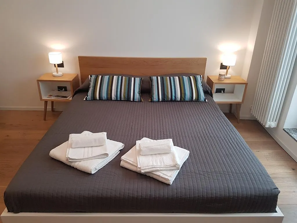 Milano Navigli Apartment - Via Tortona